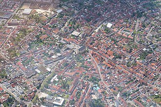 Walldorf Zentrum. Von Rolf Kickuth, CC BY-SA-4.0, via Wikimedia Commons. Adaptation to climate change in Walldorf